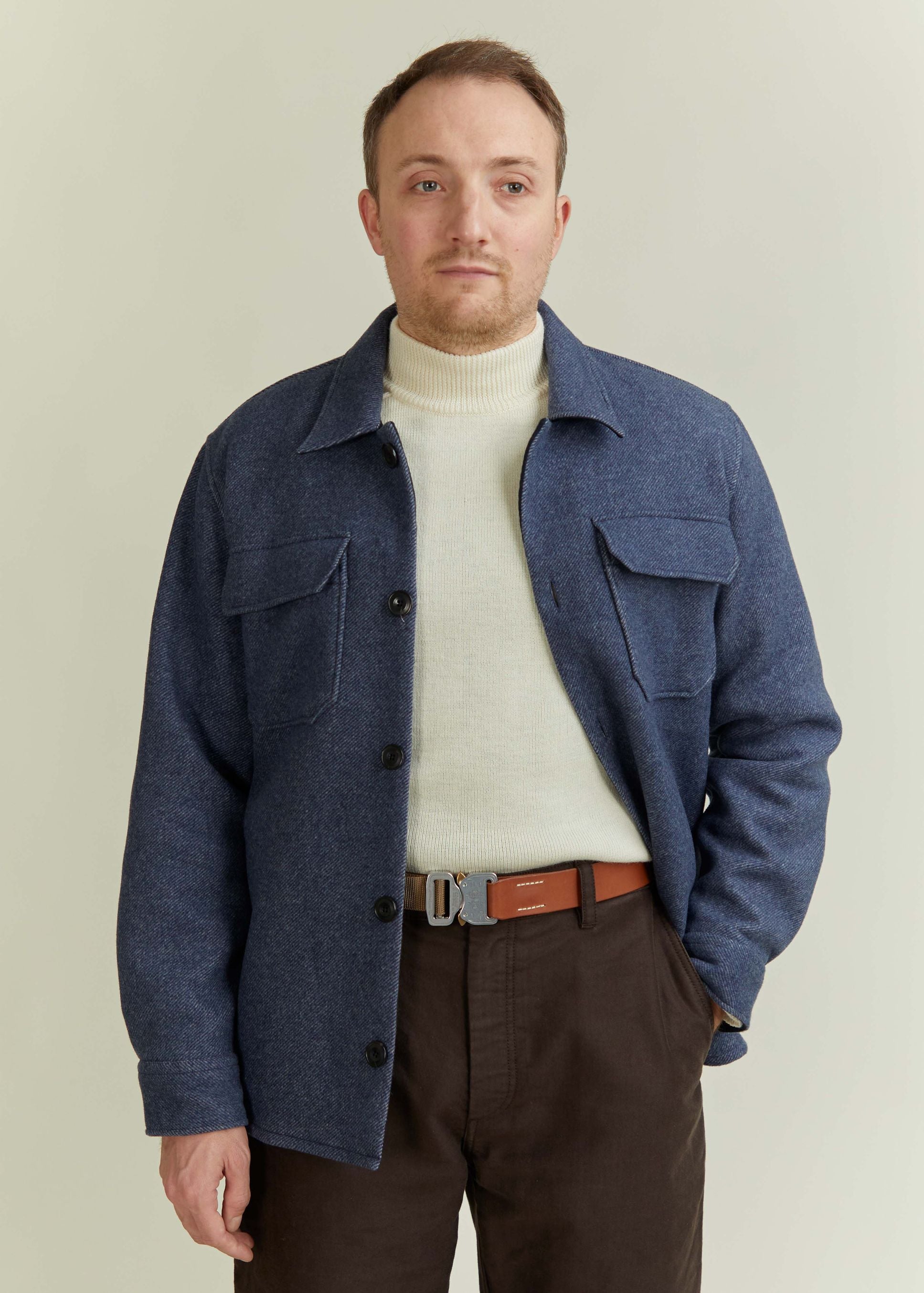 5631105a-be5a-46ad-ac1b-e4cadc879d98 capsule-ben3031