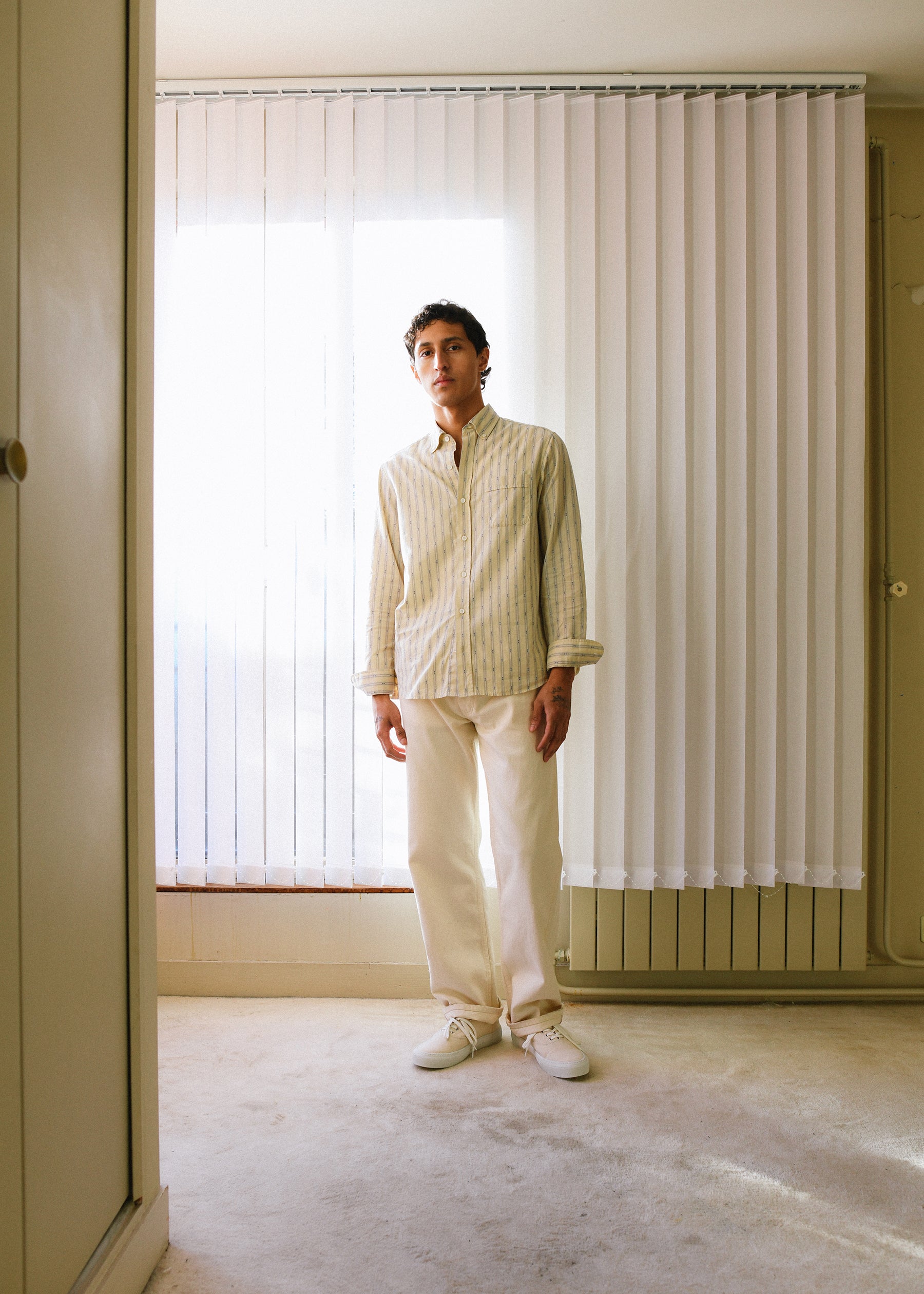 Calvi shirt in ecru and sky blue