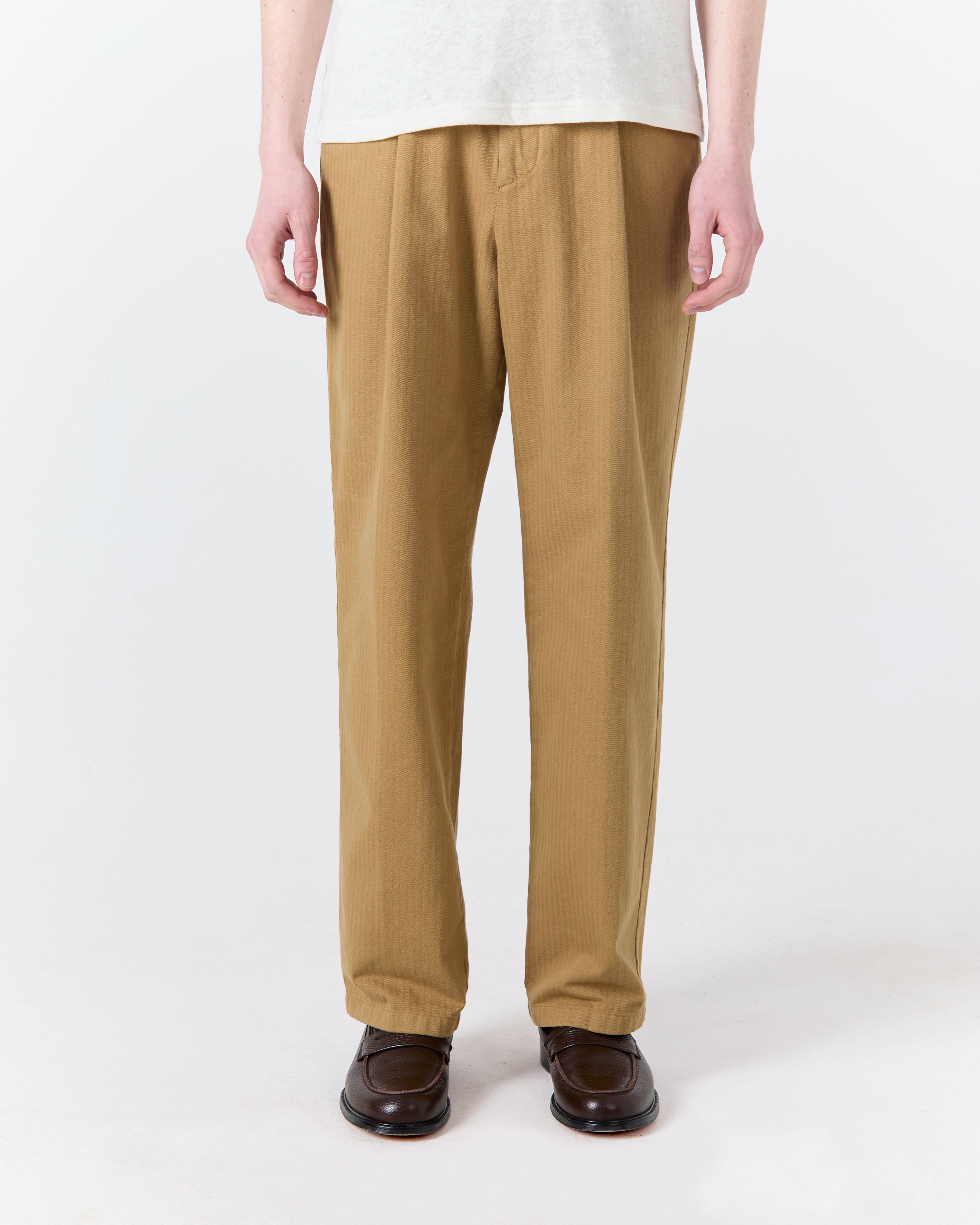 Poetto pants in sand