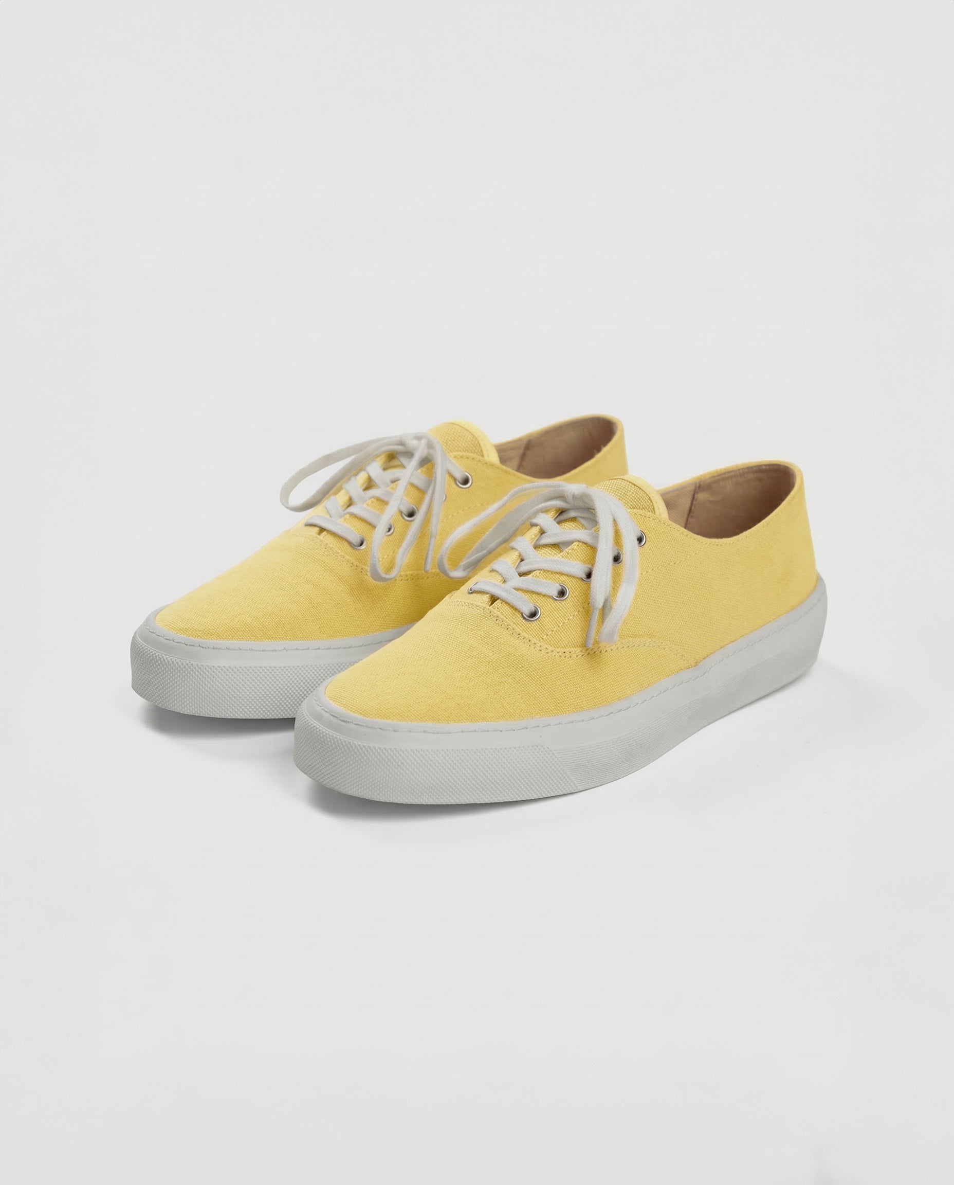 Nazare sneakers in pale yellow