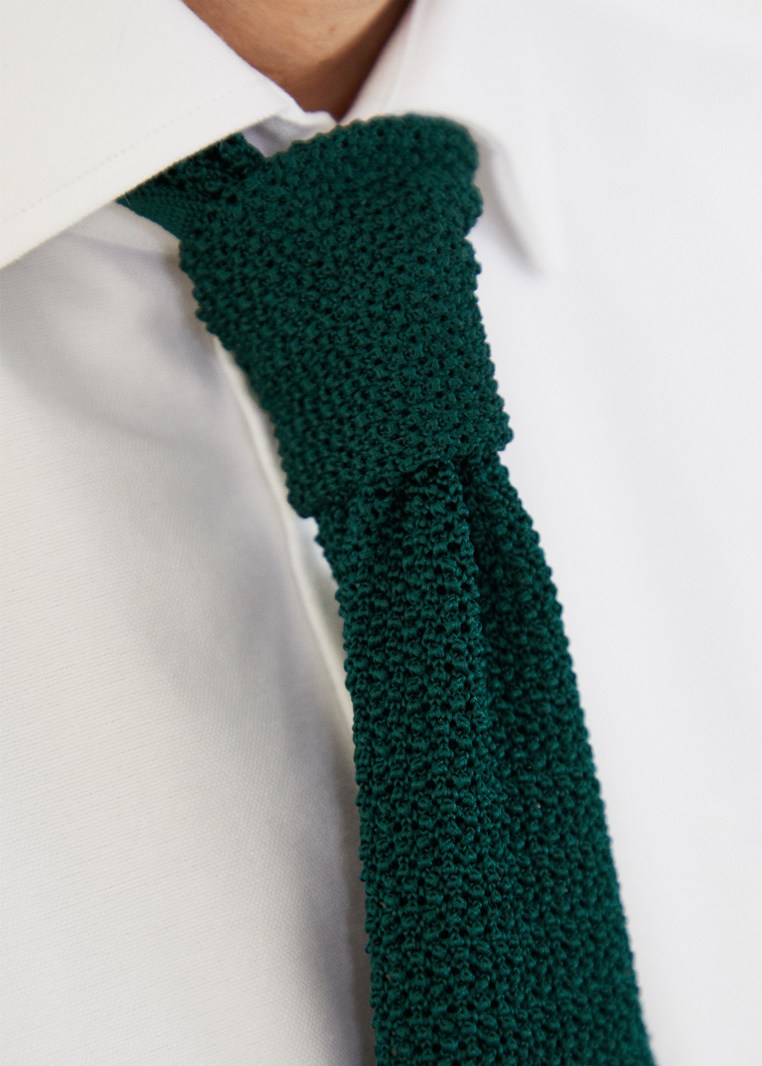 Crispy tie in fir green 