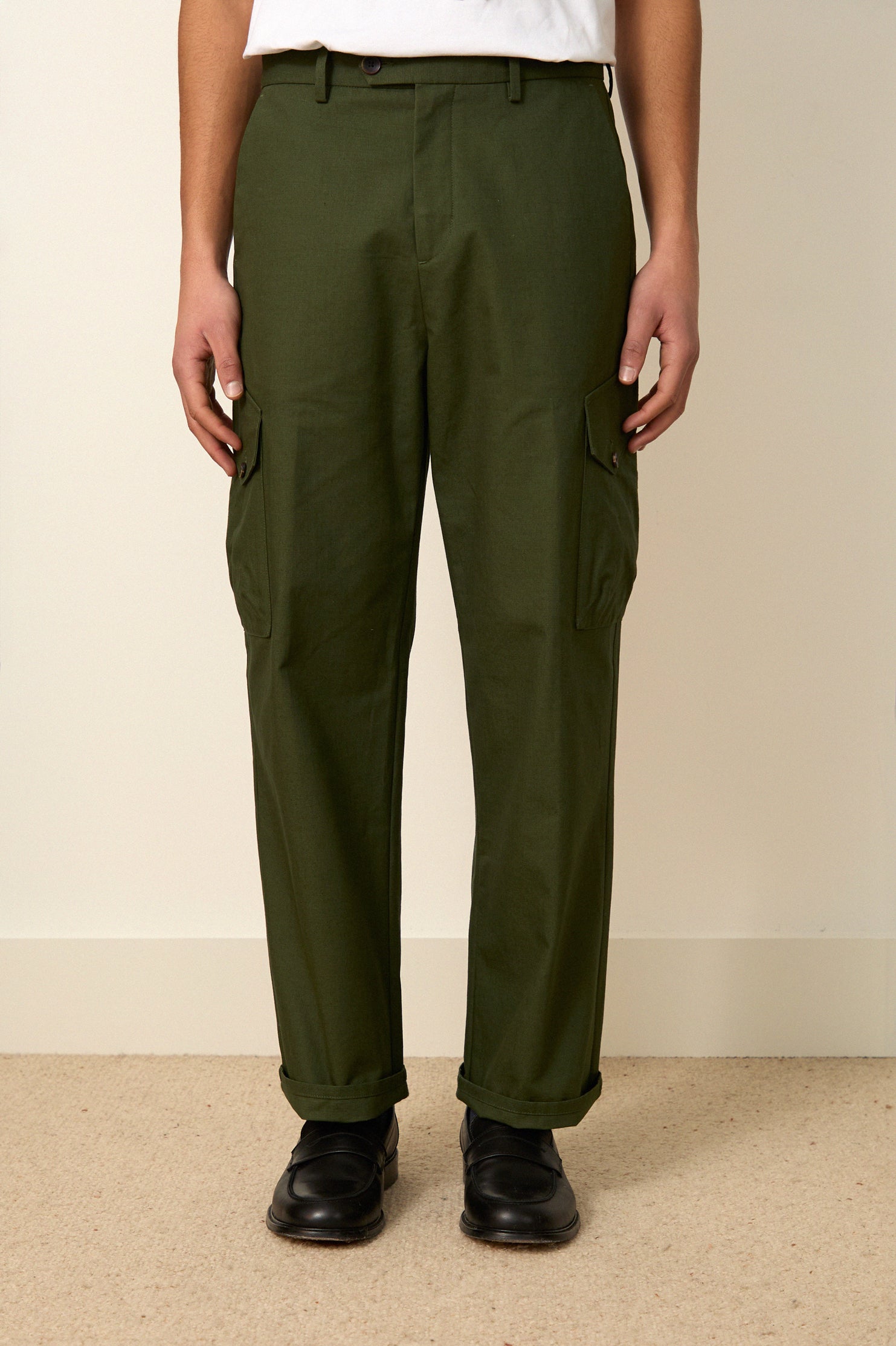 Akita trousers in khaki