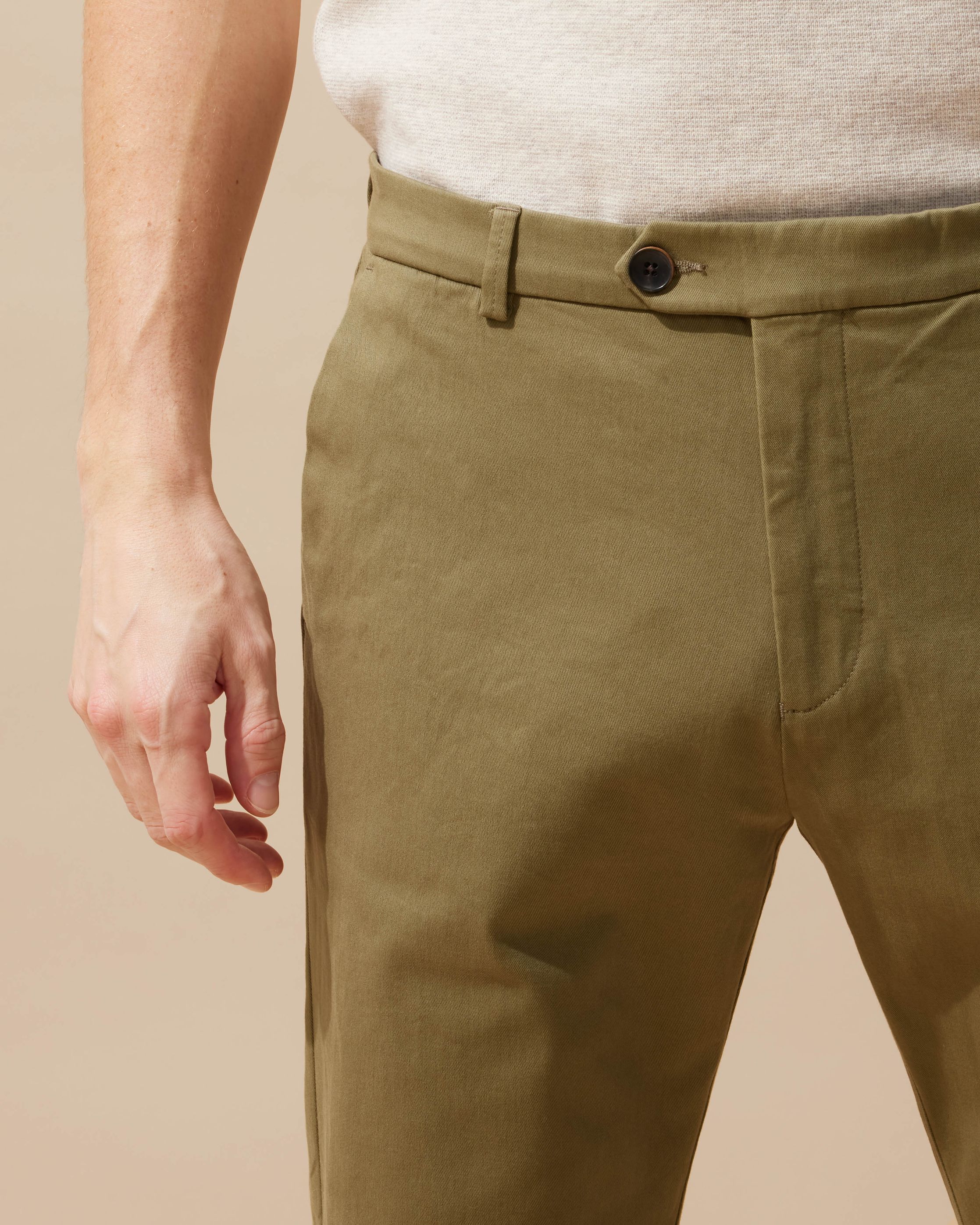 eshop-homme-chino-axel-kaki-02