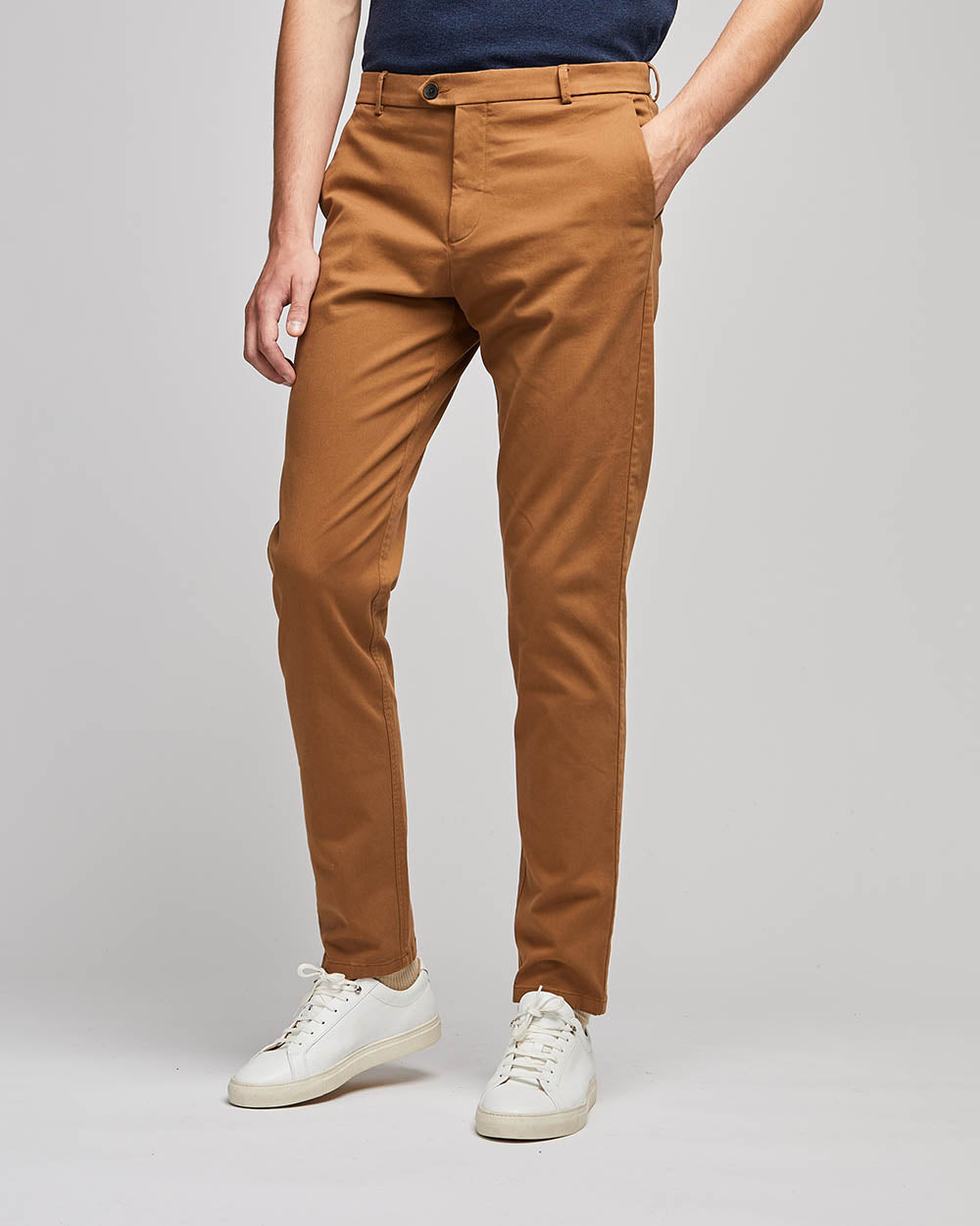 Chino Axel en sergé italien de coton camel - 1