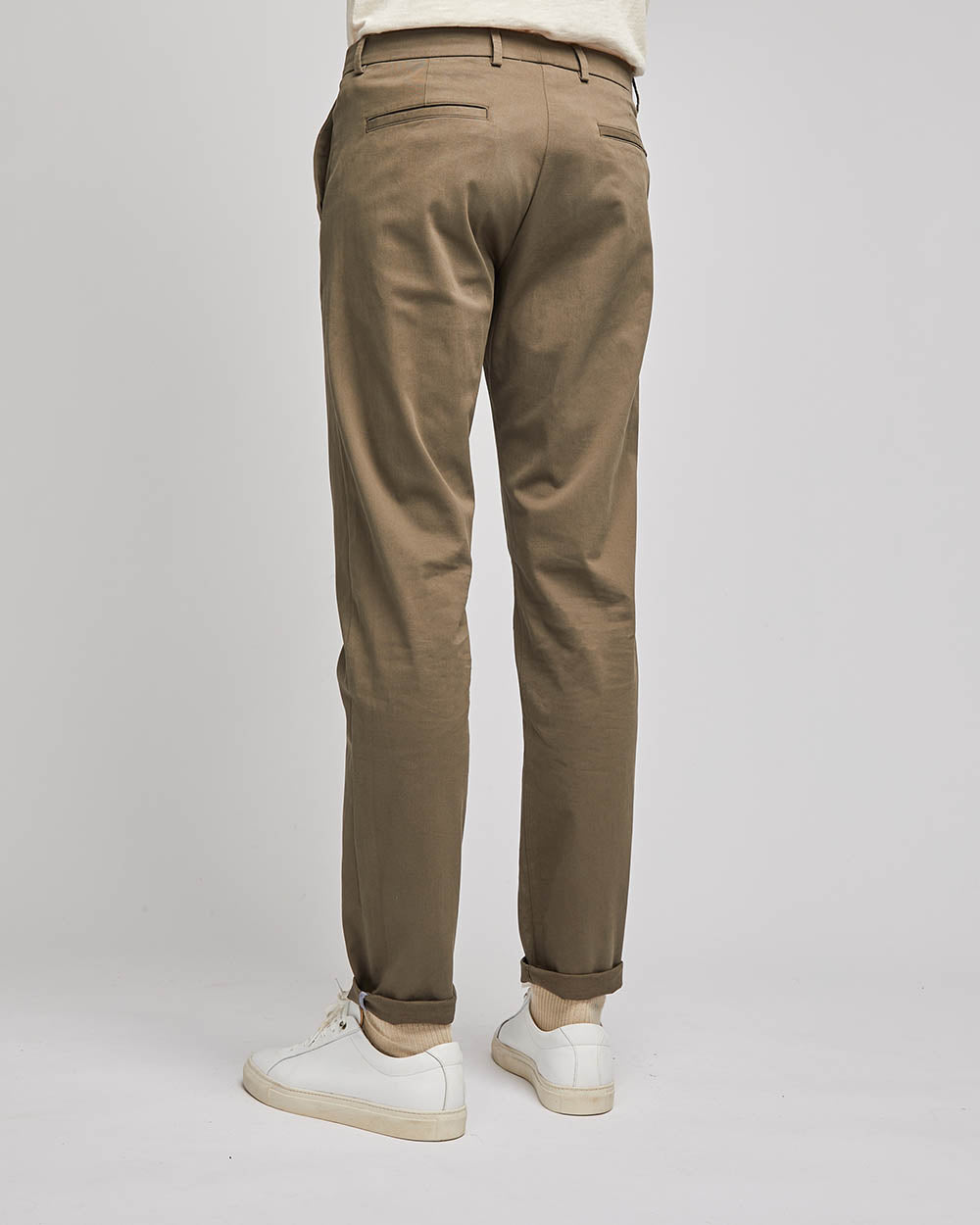 Chino Axel en sergé italien de coton taupe - 3